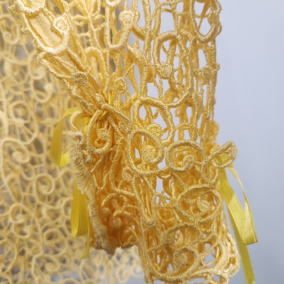 Yellow Swirl Crochet Lagenlook Cottage Long Sleeve Top - Picture 4 of 11